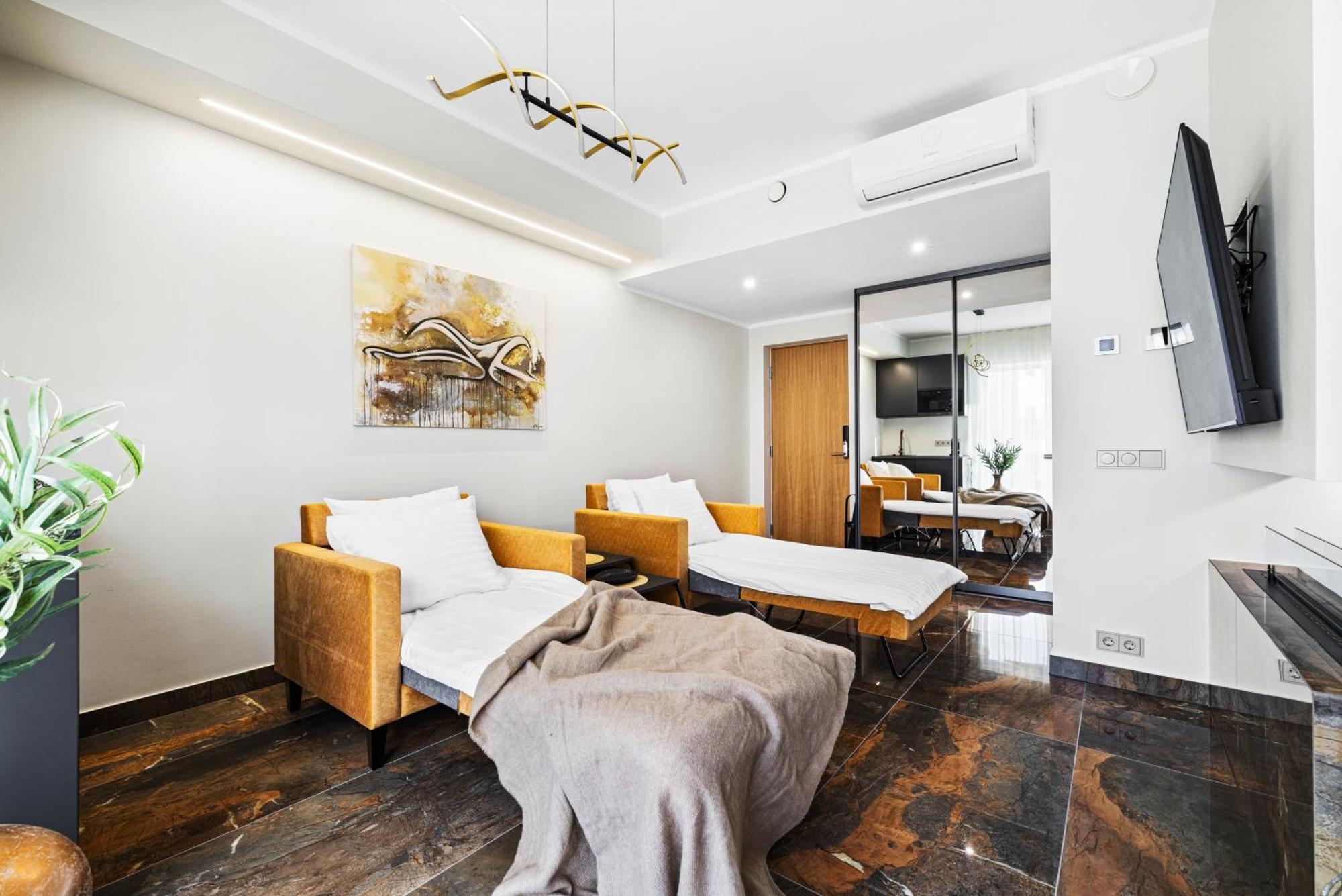 F-apartments - Center With Fireplace, Contactless Appartamento