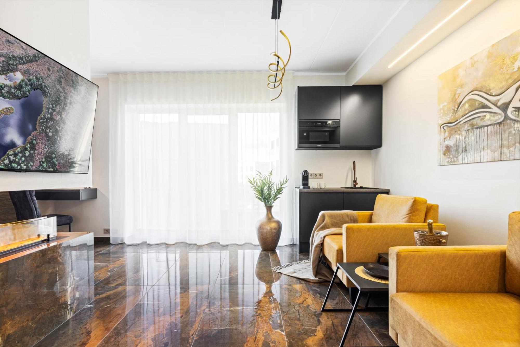 Appartamento F-apartments - Center With Fireplace, Contactless Tartu